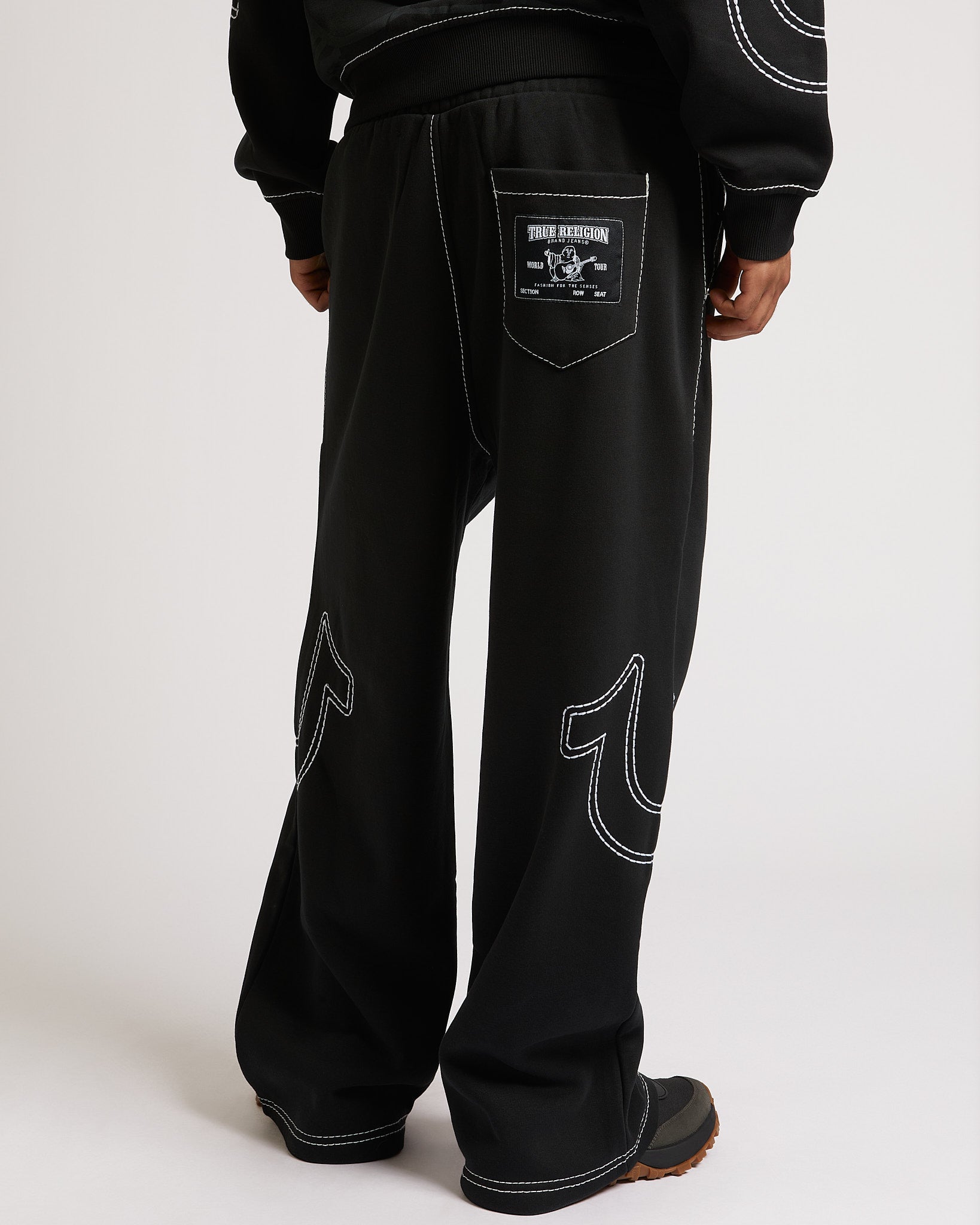 BAGGY BIG T SWEATPANTS - JET BLACK