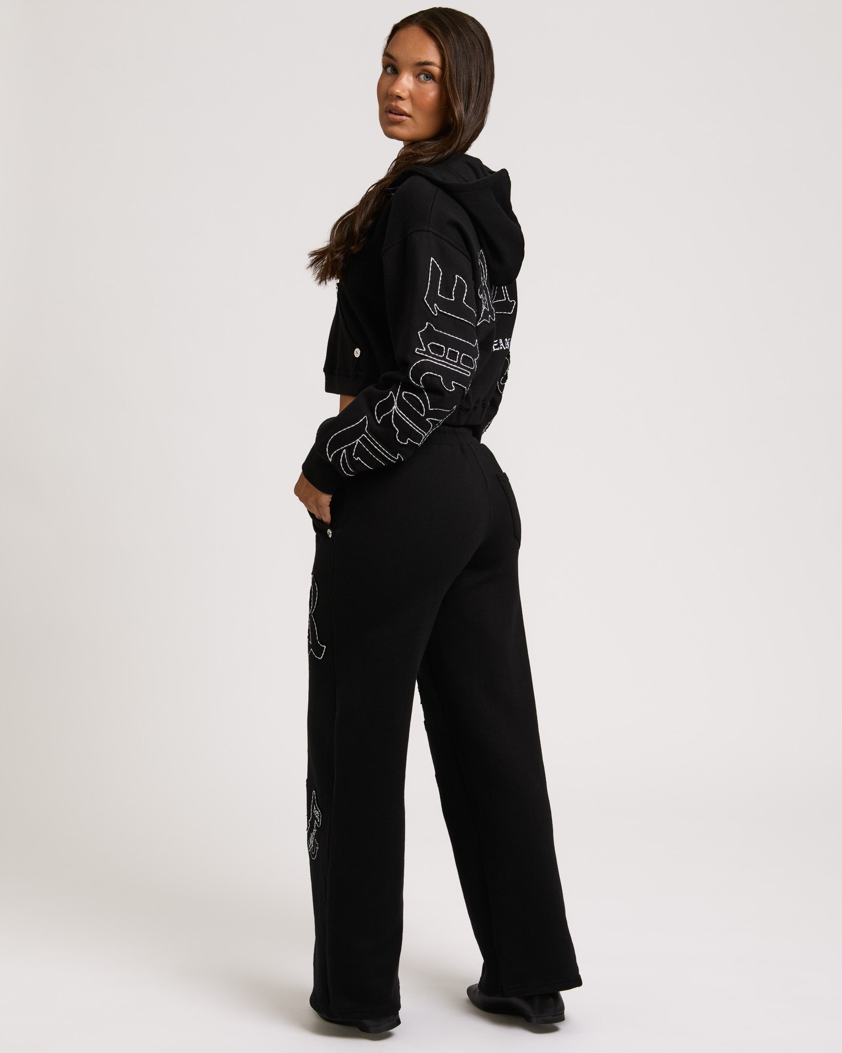 BRANDED APPLIQUE WIDE LEG PANT - JET BLACK