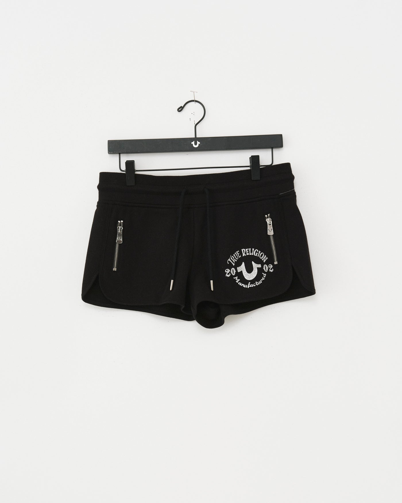 ZIP PKT DOLPHIN HEM HOT SHORTS - JET BLACK
